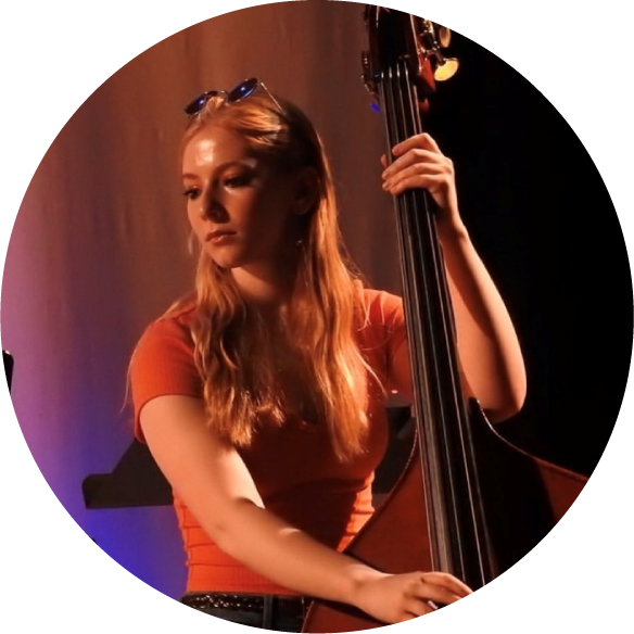 Headshot or Sarah Olszewski