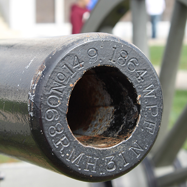 closeup on the barrel of a gettysburg cannon