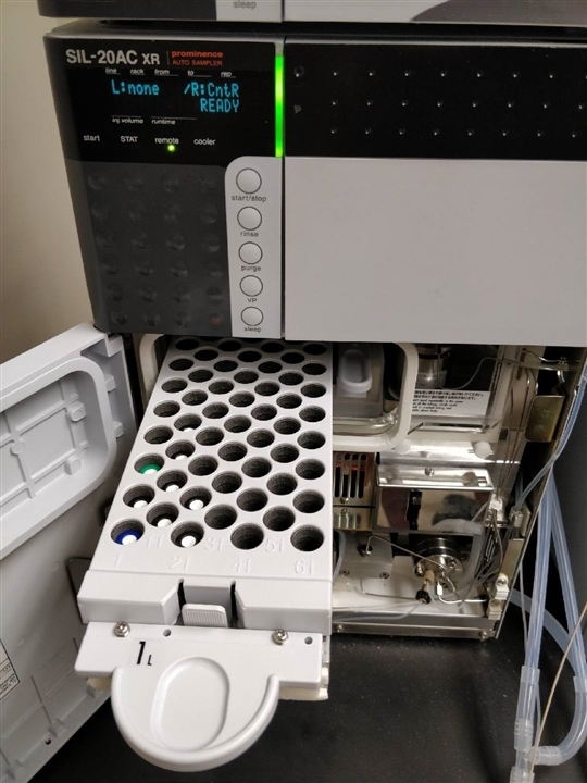 autosampler for the Shimadzu LC-MS