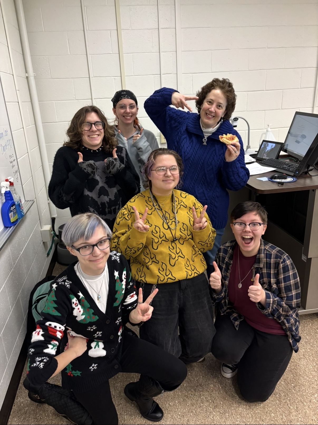 Group of TRIO Students with FYS Professor