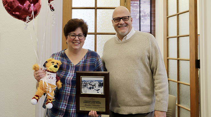 Cavalier presenting awards to Arbuckle