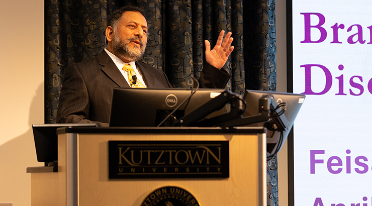 Photo of Dr. Murshed