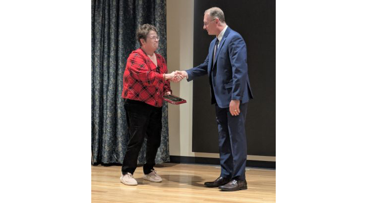 Two people shaking hands